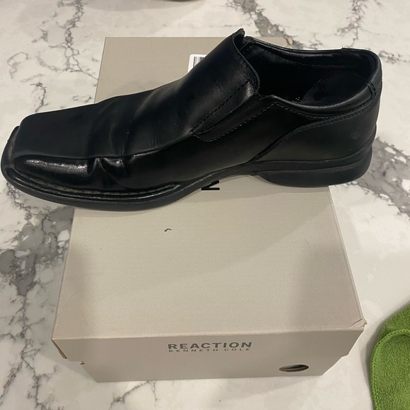 Kenneth Cole Loafer pull on dress shoe 8.5 mens - Picture 3 of 13